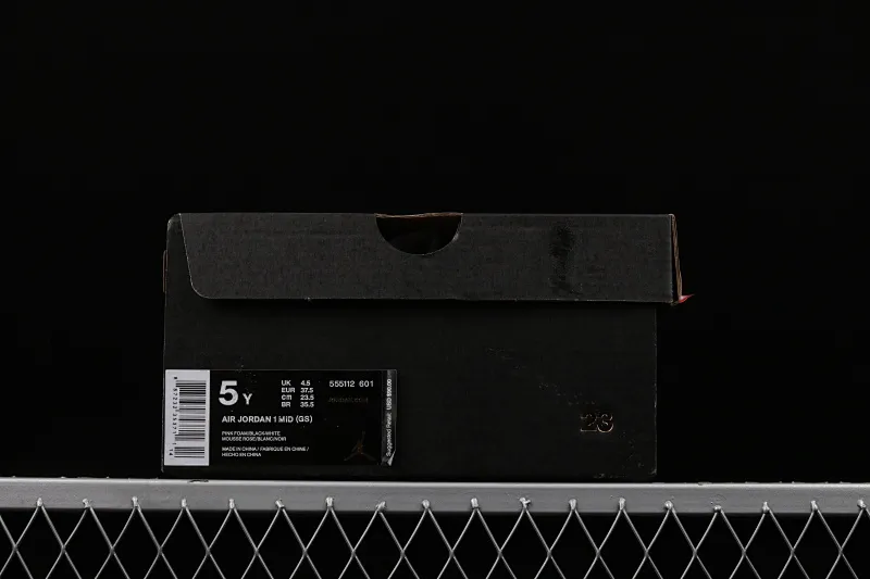 All categories Air Jordan Jordan series basketball shoes Air Jordan 1 Mid Air Jordan 1 Mid GS AJ1 Joe 1 white black pink cherry blossom 555112-601